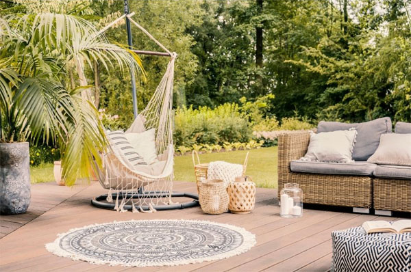 Quali mobili scegliere per una terrazza esterna?
